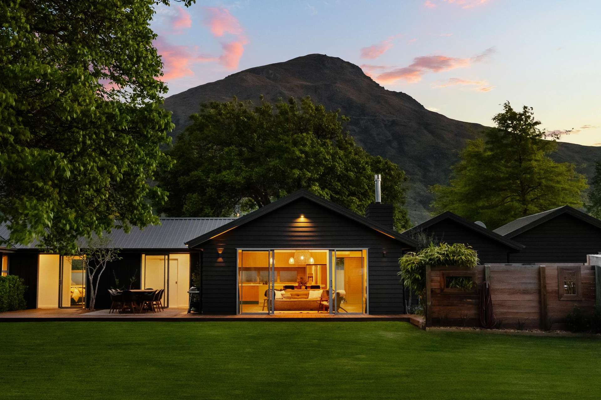 25 Erskine Street Dalefield/Wakatipu Basin_0