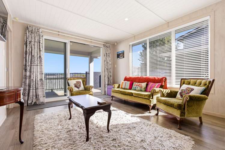 2/19 Awanui Street Hilltop_12