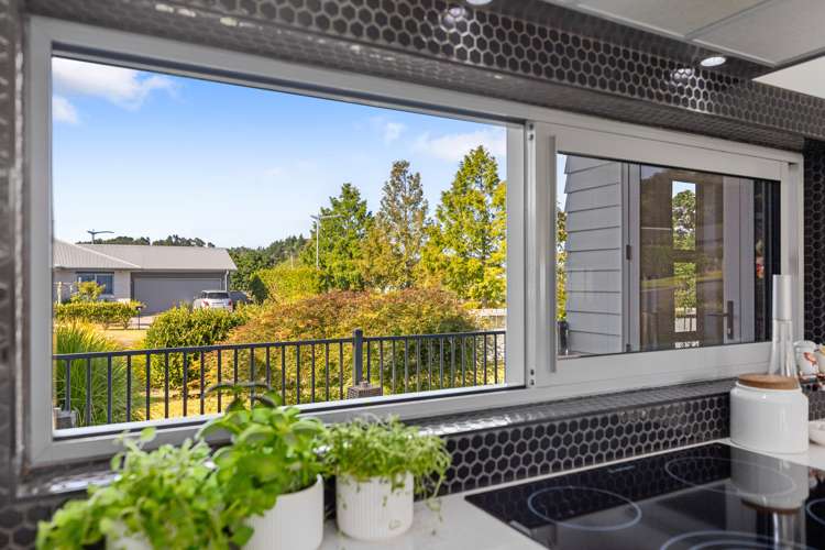 1 Ellesmere Close Pyes Pa_8