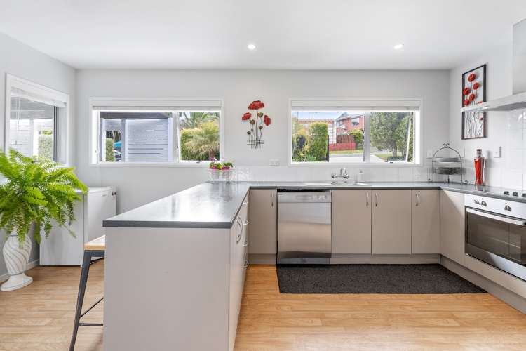 29 Brigitte View Snells Beach_1