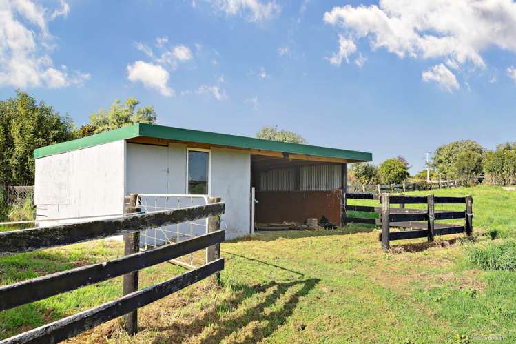 175B Capes Road Waiuku_13