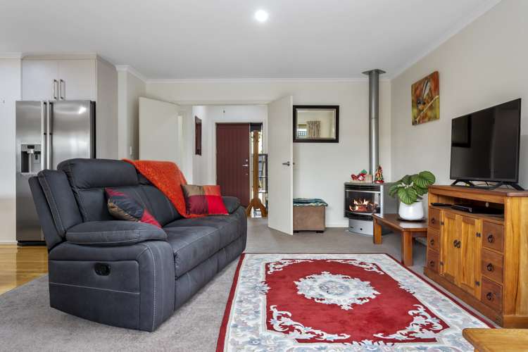 4/7 Wineberry Avenue Amberley_7