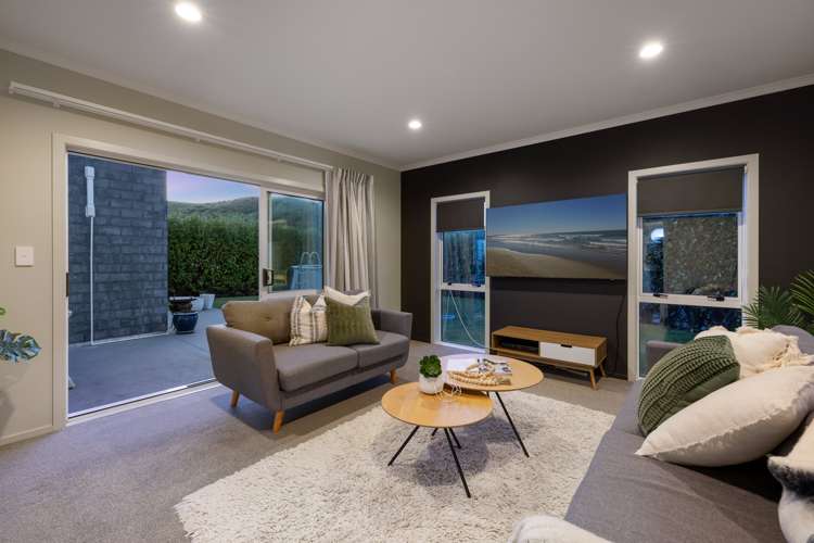 130 Ballintoy Park Drive Welcome Bay_8