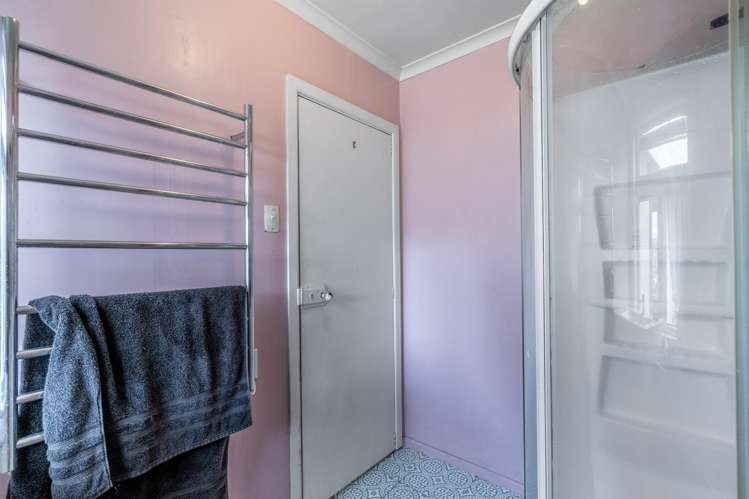 11 High Street East Nightcaps_9