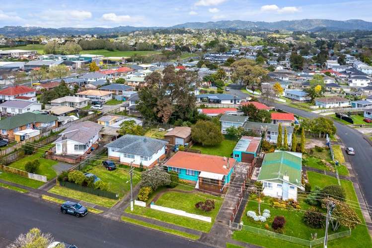 12 Garelja Road Henderson_13