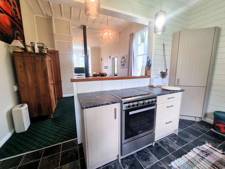 20 Makomako Street Pongaroa_13