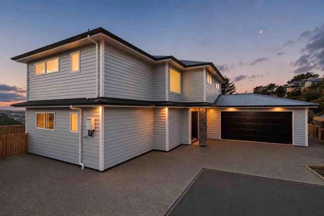 Prestbury Prestige - Brand New Luxury & Views