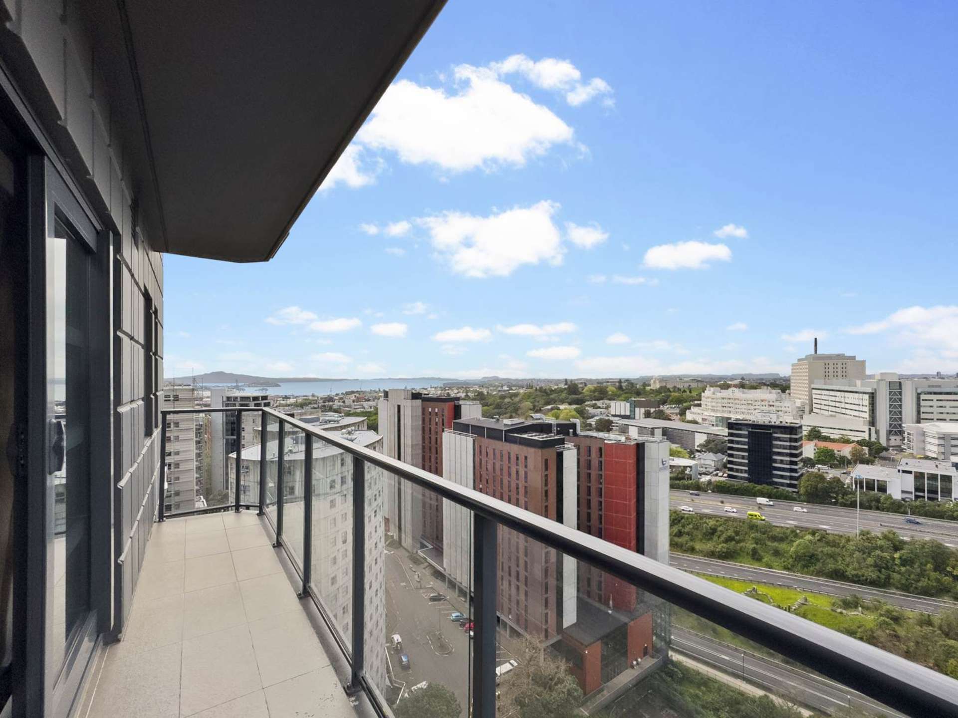 16J/6 St Martins Lane Grafton_0