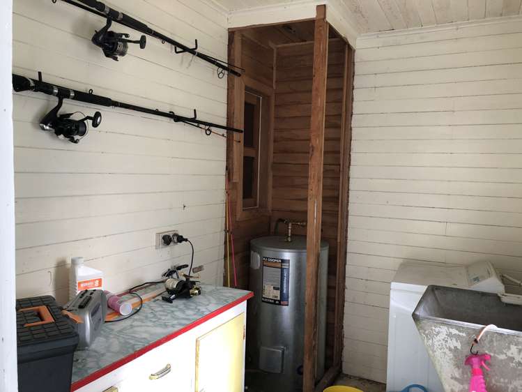 63 North Street Mokau_13