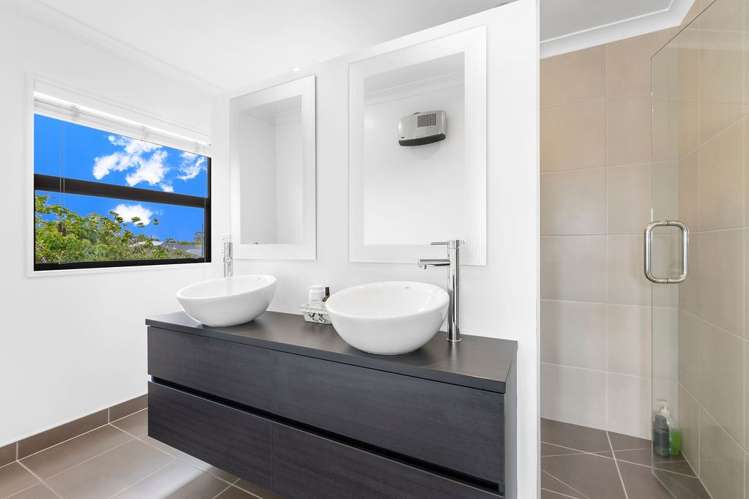 2 Araucana Way Burwood_9