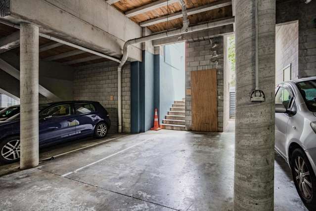 10/24 Hanson Street Mount Cook_3