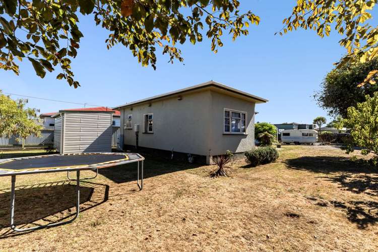 44 Mckenzie Street Levin_19