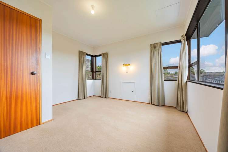 19 Tarahanga Street Northcote_11