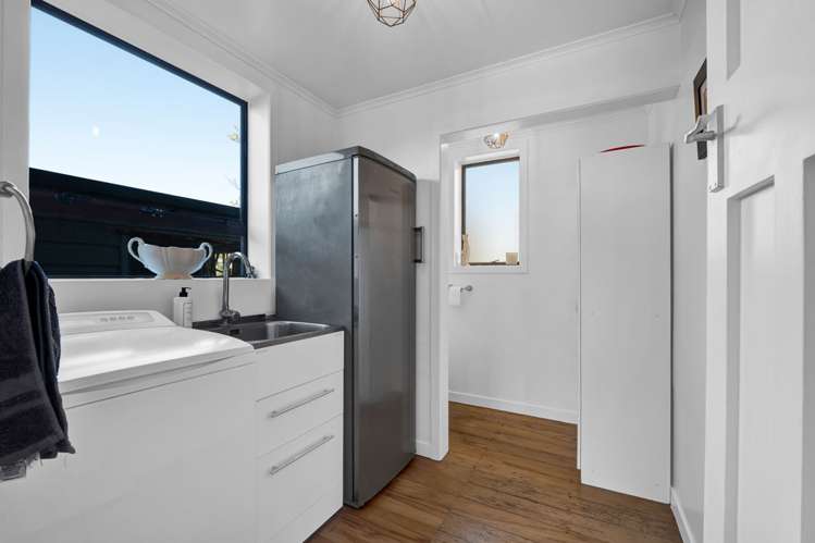 4 Henui Street Strandon_12