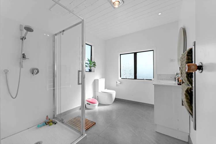 82 Browns Bay Road Rothesay Bay_8