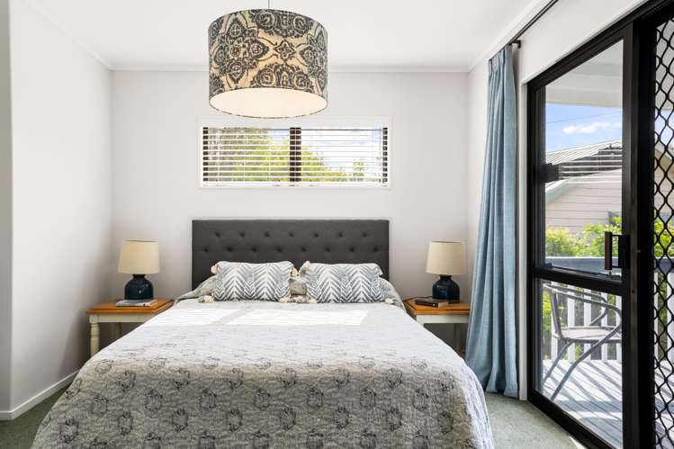 135 Everitt Crescent Whangamata_10