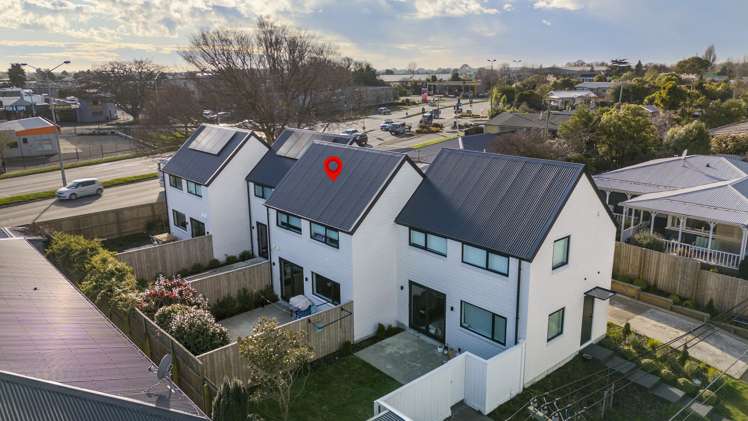 2/17 Hornbrook Street Waltham_8