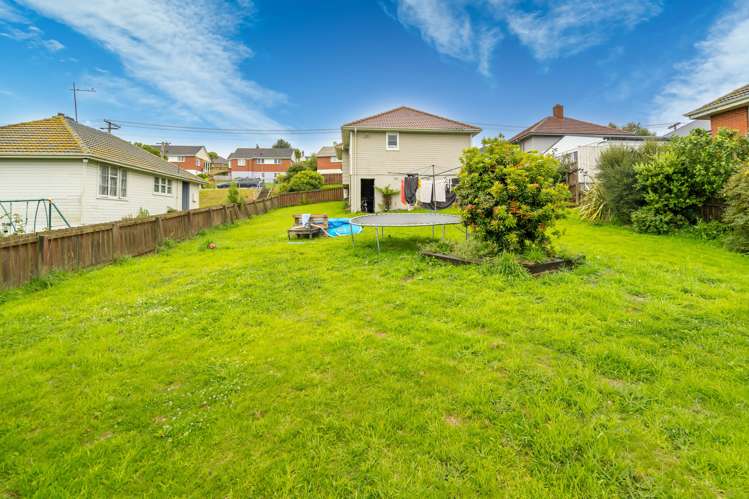 98 Panmure Avenue Calton Hill_10