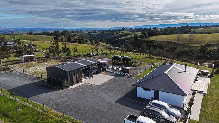 64 Cameron Road Balclutha_1