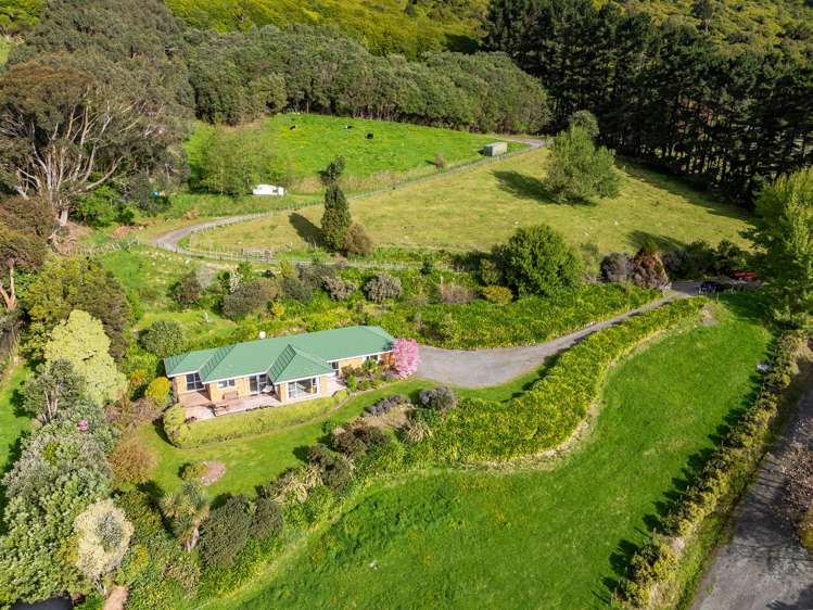 227 Huia Street Waikanae_22