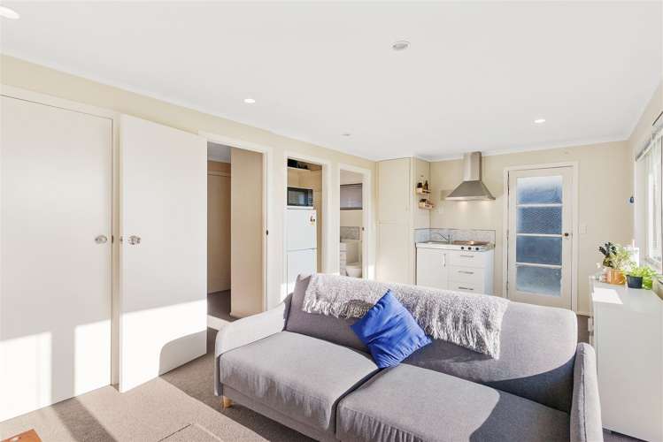 43 Anita Avenue Mount Roskill_11