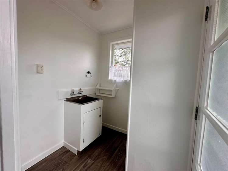 18 Bolton Place Otara_11