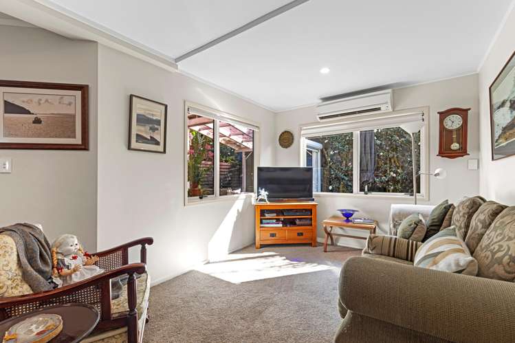 2/12 Wanita Place Totara Vale_13