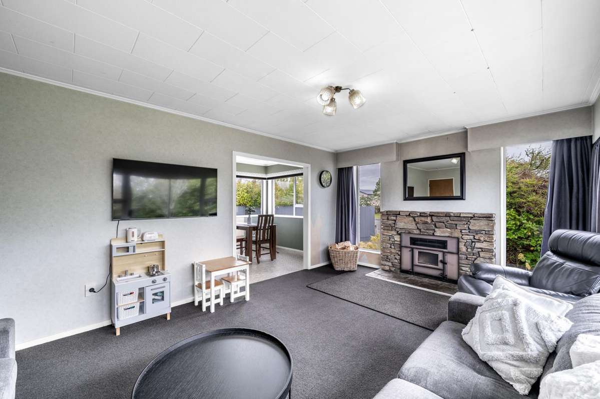 171 Lamond Street East_5