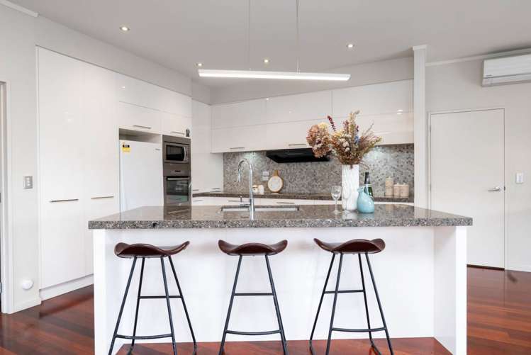 9 Brooke Ridge Rise East Tamaki Heights_7