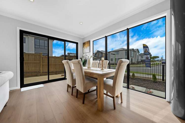76 Koromeke Street Flat Bush_8