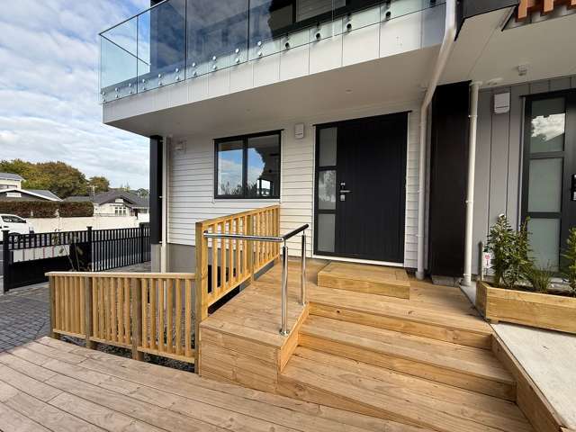 2/672 Mount Albert Road Royal Oak_1