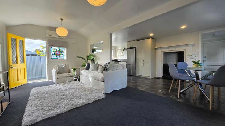  A/12 Islington Street Trentham_2