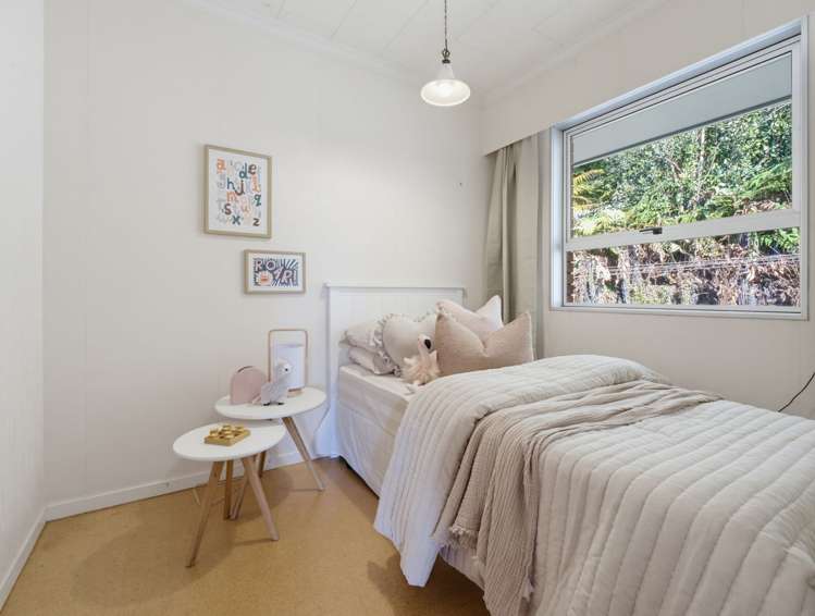 8 Manahi Avenue Kawaha Point_16