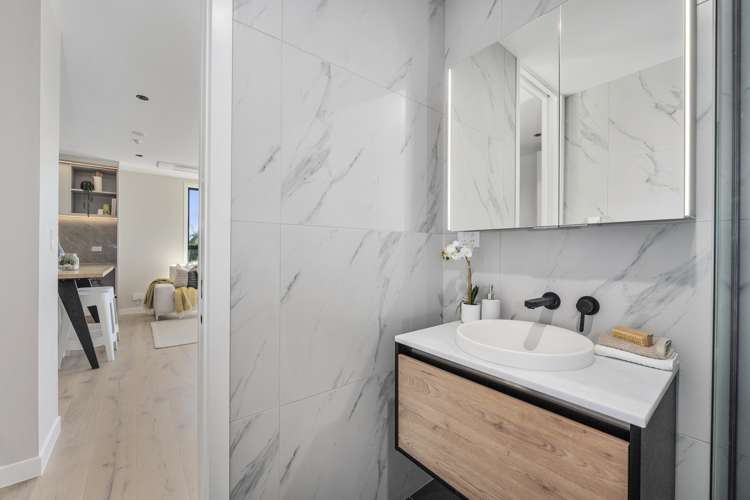 1/12 Burns Avenue Takapuna_13