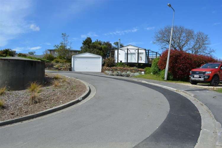 11 Ngaio Grove Robinsons Bay_8