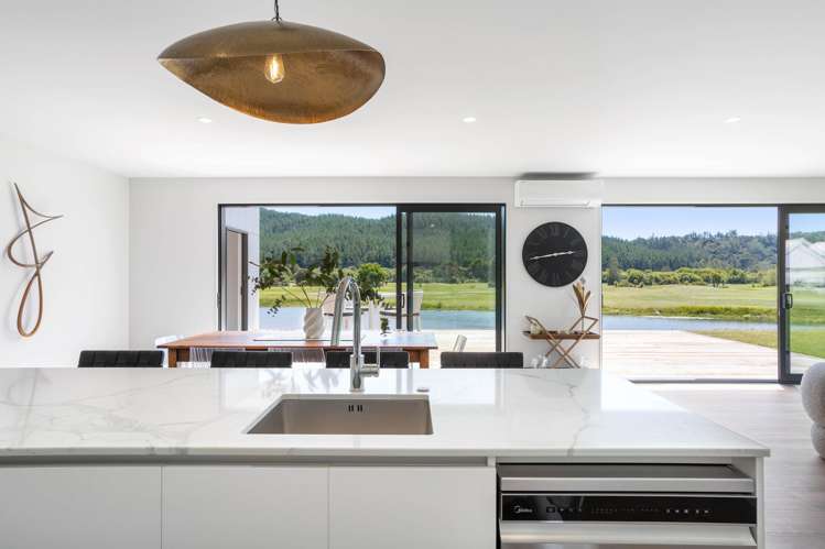 64 St Andrews Drive Pauanui_6