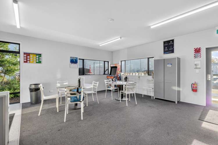 26 Earthmover Crescent Te Rapa_6
