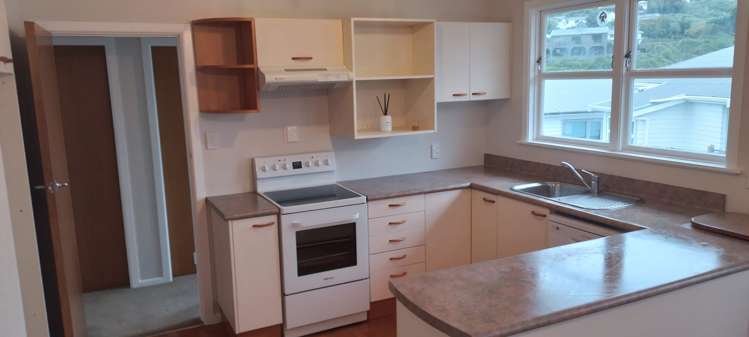 7 Terrance Grove Paparangi_8