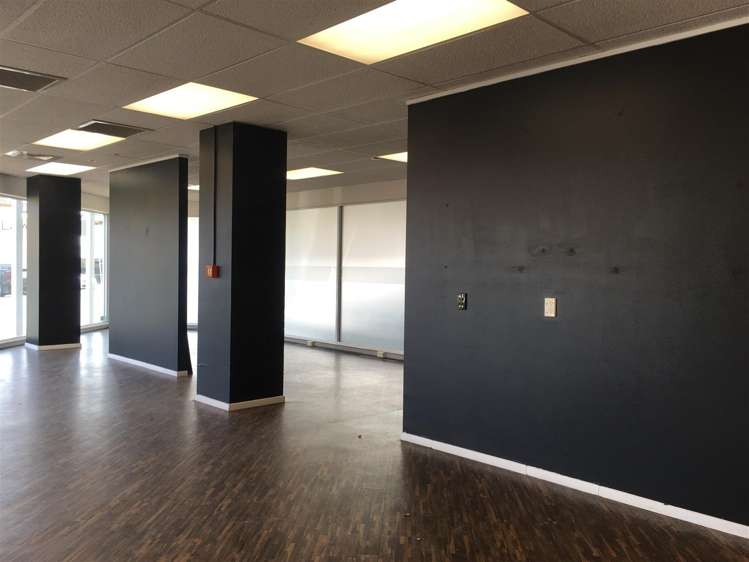 Ground Floor, 119 Queens Drive Lower Hutt_4