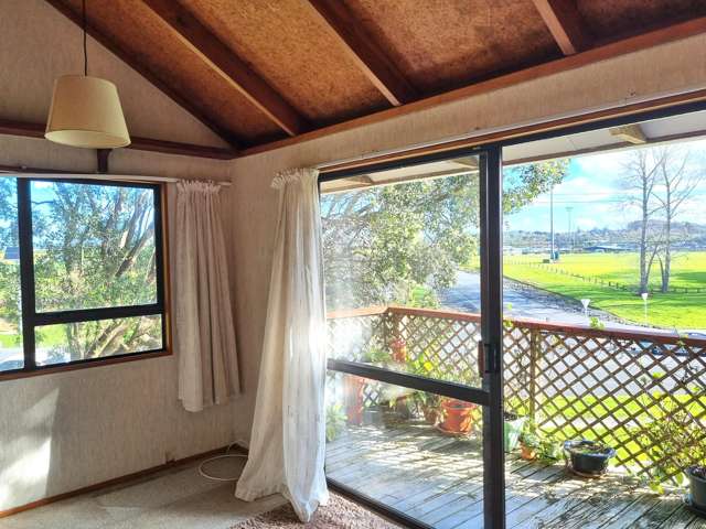 129 Riverside Drive Parahaki_3