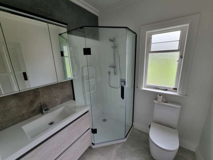 1048 New North Road Mount Albert_9