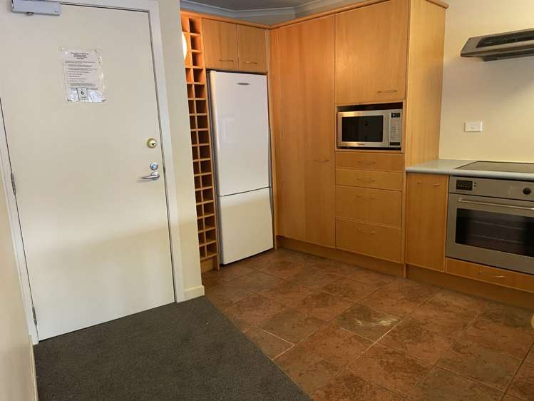 6/125 Thorndon Quay Pipitea_11