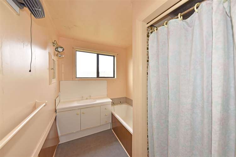 202 Pine Avenue South New Brighton_13