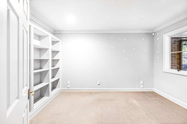 233 Paremoremo Road Lucas Heights_23