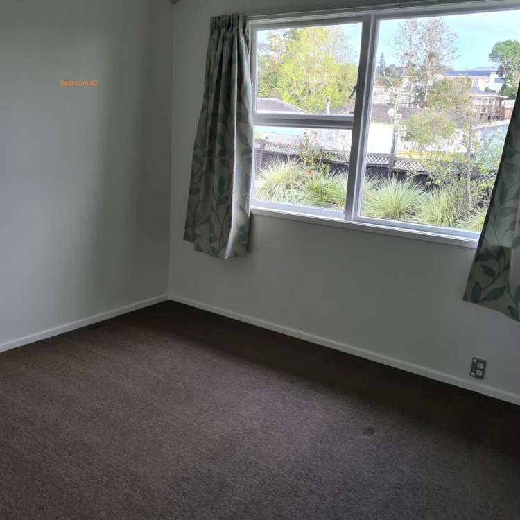 54 Captain Scott Road Glen Eden_4