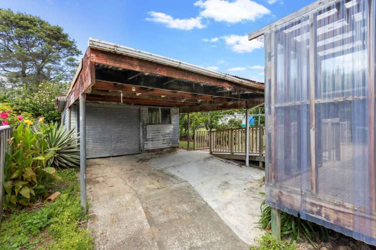 7 Cobham Crescent Kelston_24