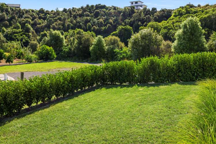 87 Pakanga Grove Pyes Pa_21