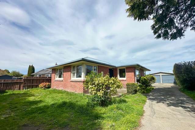 Three-Bedroom Home with Study in Desirable Halswell for rental