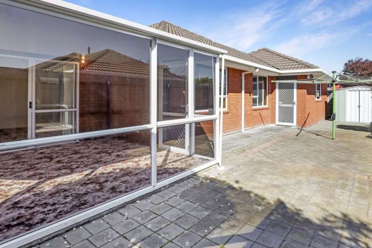 1/61A Strathfield Avenue Dallington_9