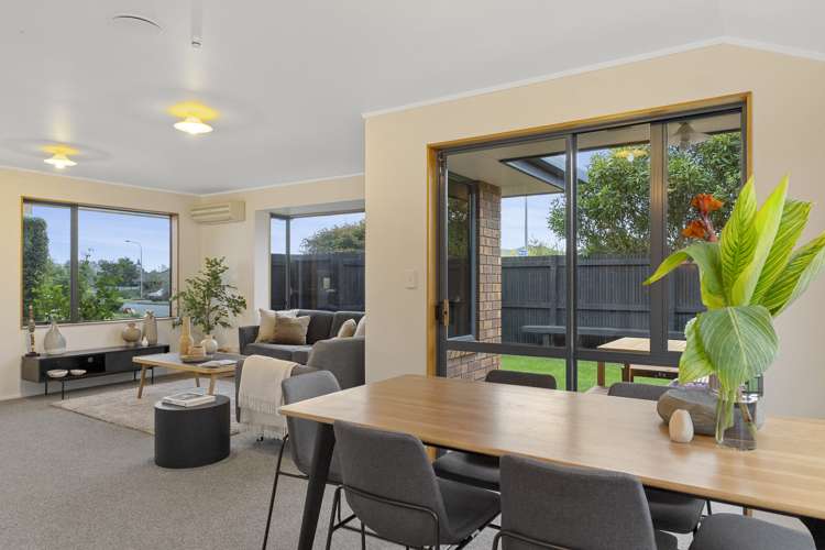 1 Vining Crescent Stoke_7